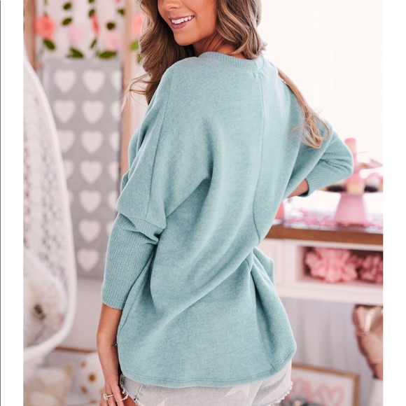 Forever Faithful oversized sweater - Picture 3 of 4